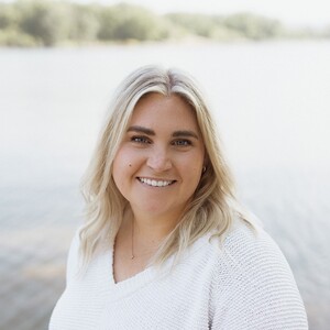 MaddyMoore's avatar